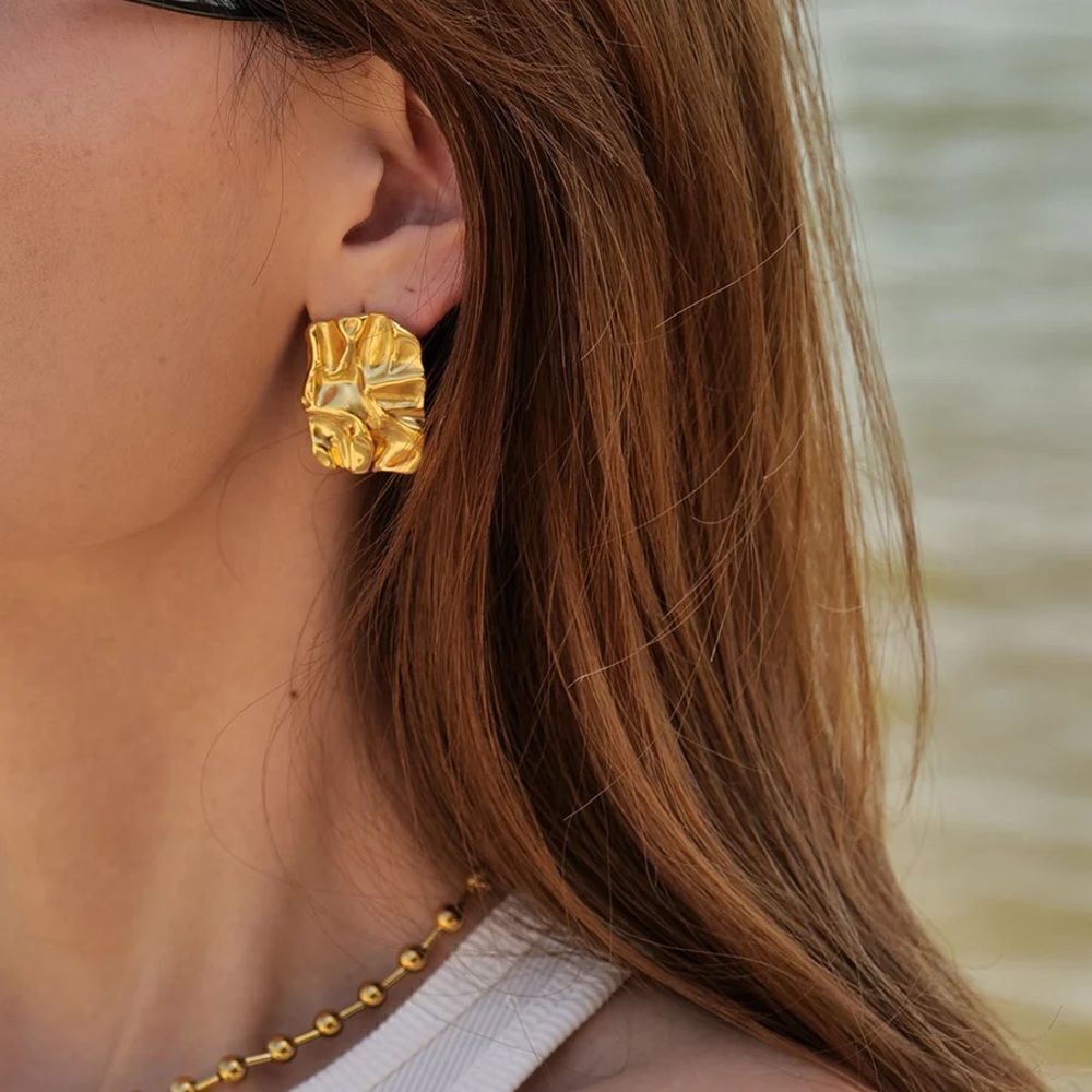 Textured geo stud earrings N254